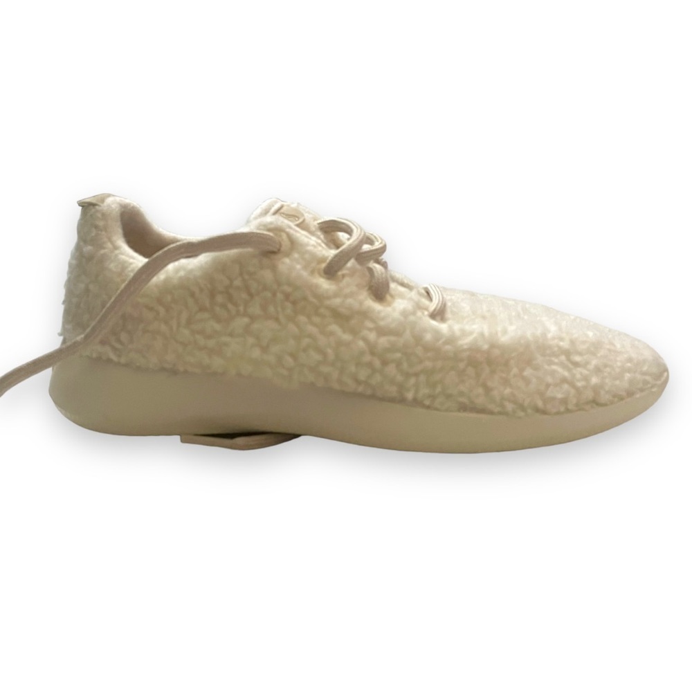 Allbirds Wool Runners Fluff Birthday Edition Size 7 White Lace Up Sherpa Sneaker